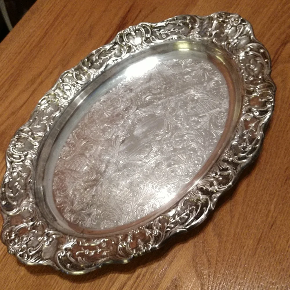MC VINTAGE SILVERPLATE Regencycore Tray & Cut Crystal Insert